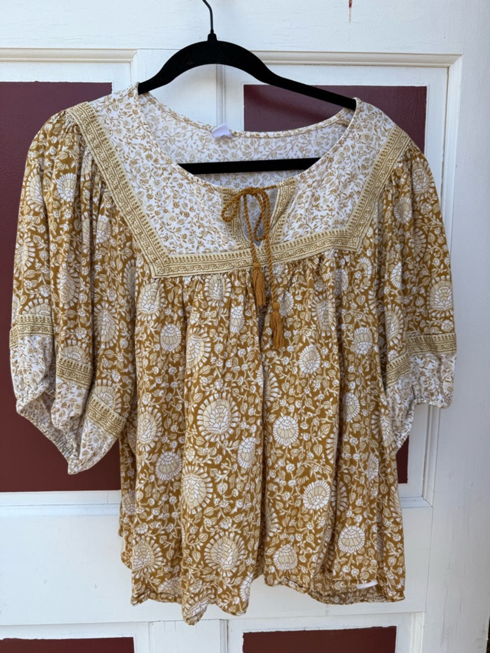 Old Navy Boho Tie-Front Peasant Top in Mustard Floral
